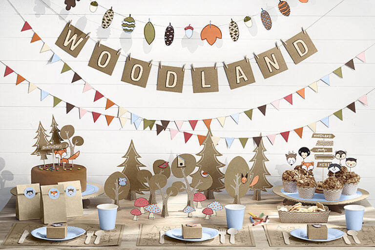 Décoration de table feuilles forêt
